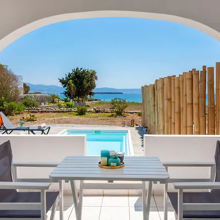 Kır Evi Zeta Chrisi Akti (Paros)