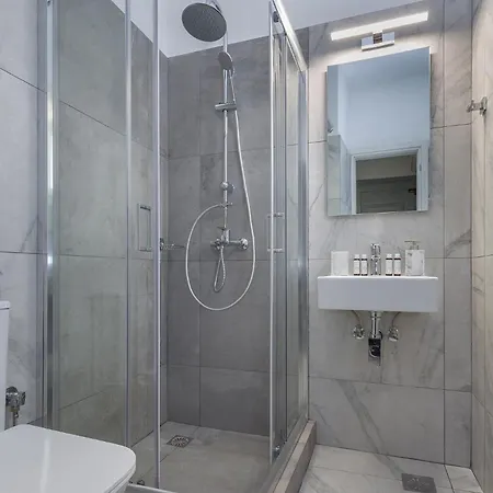 Zeta * Chrisi Akti (Paros)