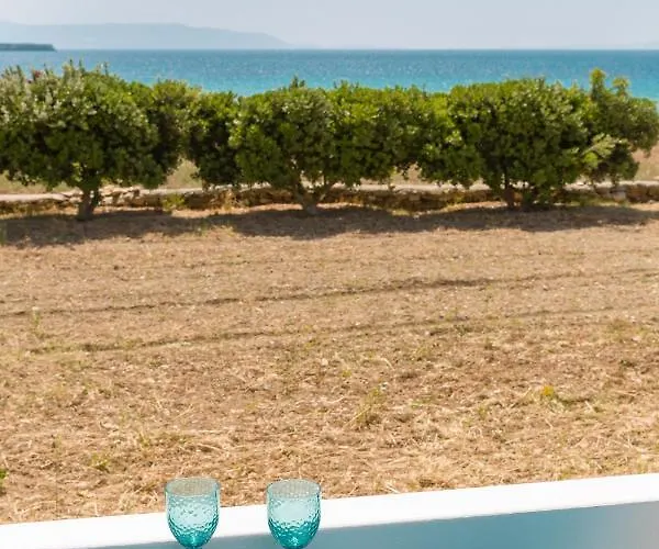 Zeta Chrisi Akti (Paros)